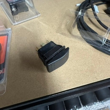 In-Cab Rocker Switch (3 Position, 12/24V)