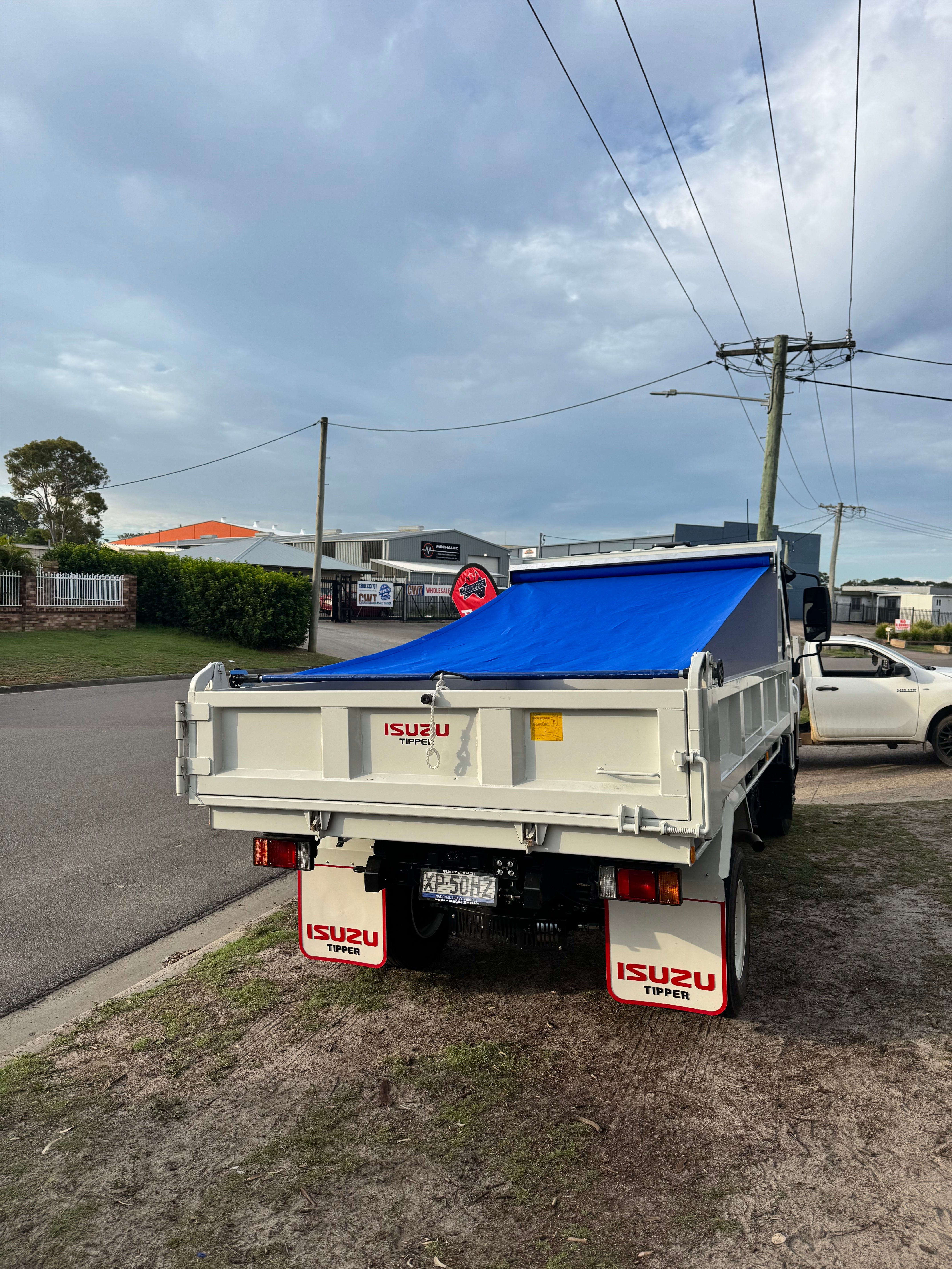 Spring Loaded Pull Tarp